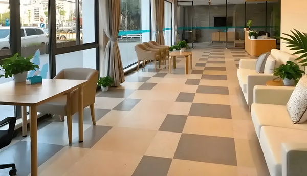 这版超人如何应对特朗普的时代