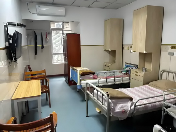 深圳人才积分入户网_世界轮椅小姐大赛在波兰举行白俄学生摘得桂冠 世界轮椅但好长景不